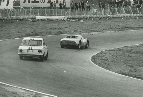 GT-IIレース スカイラインGTとポルシェ904